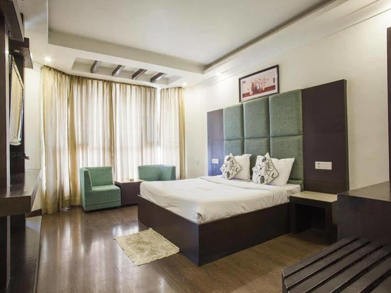 Hotel Mgm1 Dalhousie Exterior foto